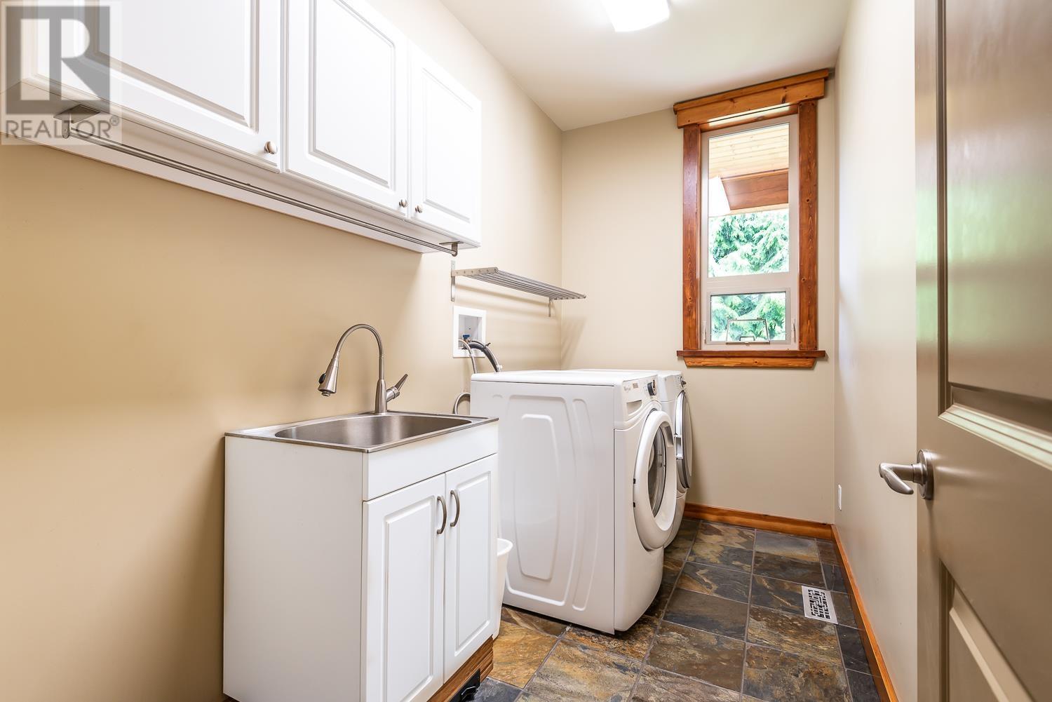 1011 Panorama Place, Squamish, British Columbia  V8B 0B8 - Photo 23 - R2795750