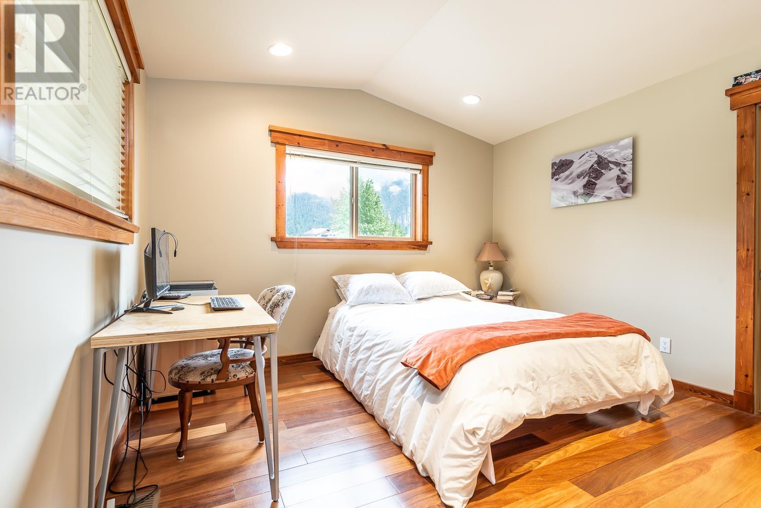 1011 Panorama Place, Squamish, British Columbia  V8B 0B8 - Photo 19 - R2795750