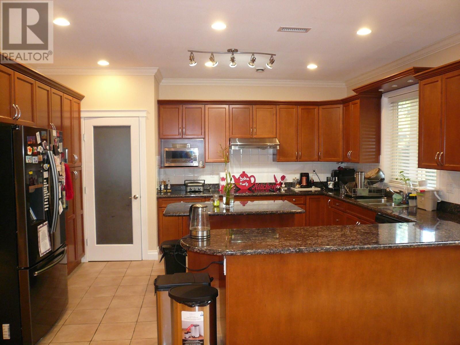 8851 Fairdell Crescent, Richmond, British Columbia  V7C 1W5 - Photo 8 - R2796801