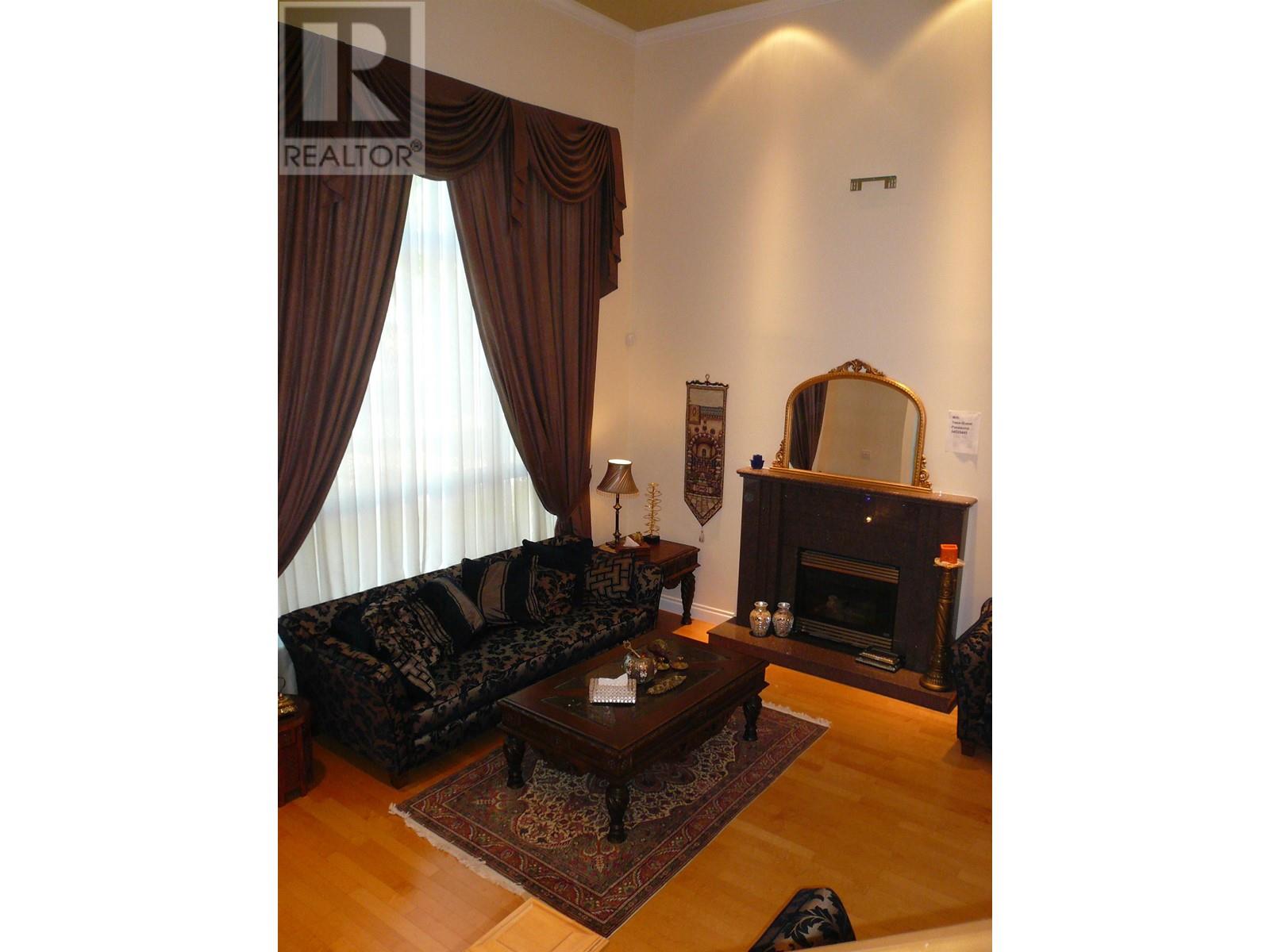 8851 Fairdell Crescent, Richmond, British Columbia  V7C 1W5 - Photo 4 - R2796801