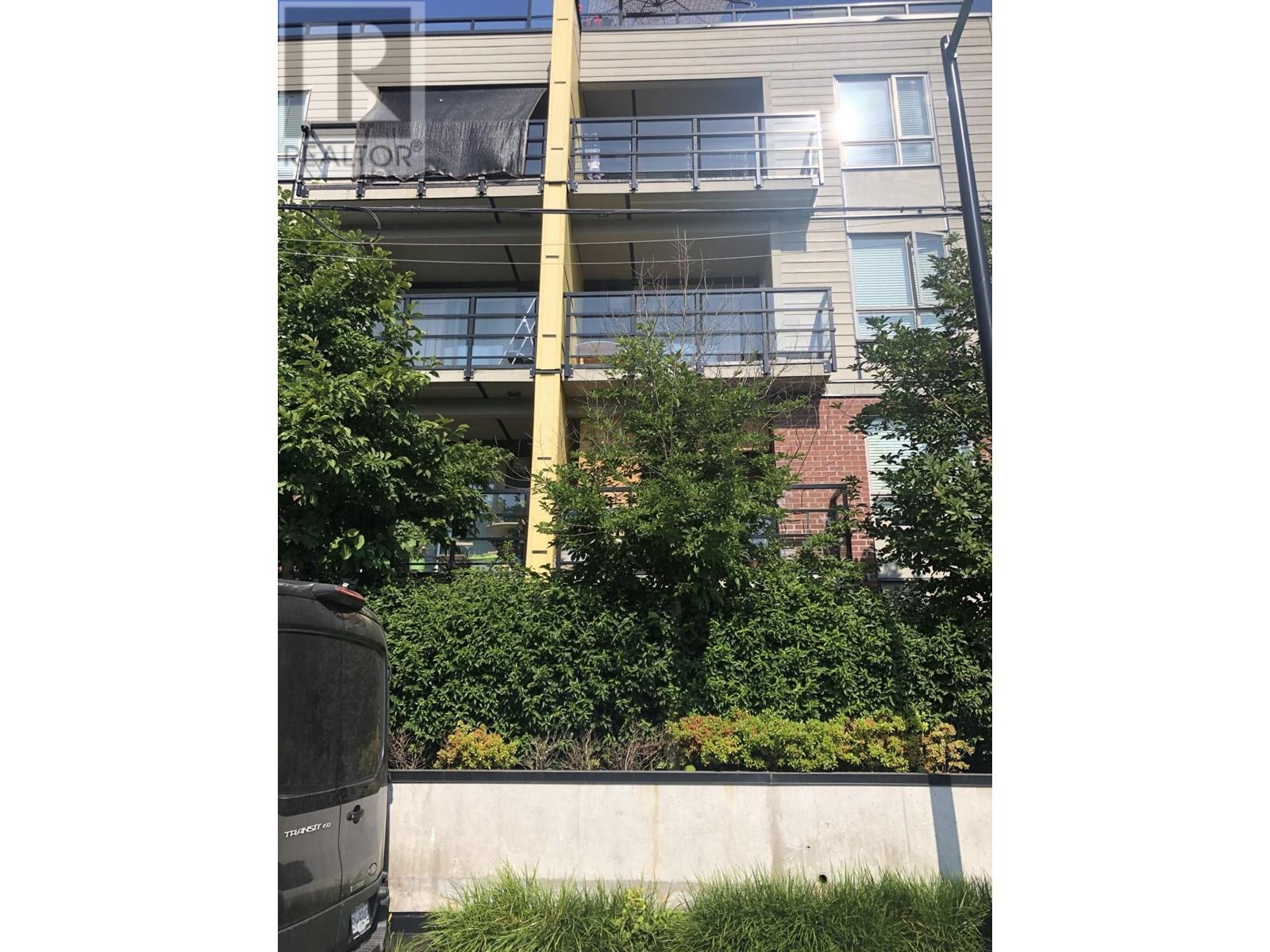 207 2889 E 1st Avenue, Vancouver, British Columbia  V5M 0G2 - Photo 3 - R2797304