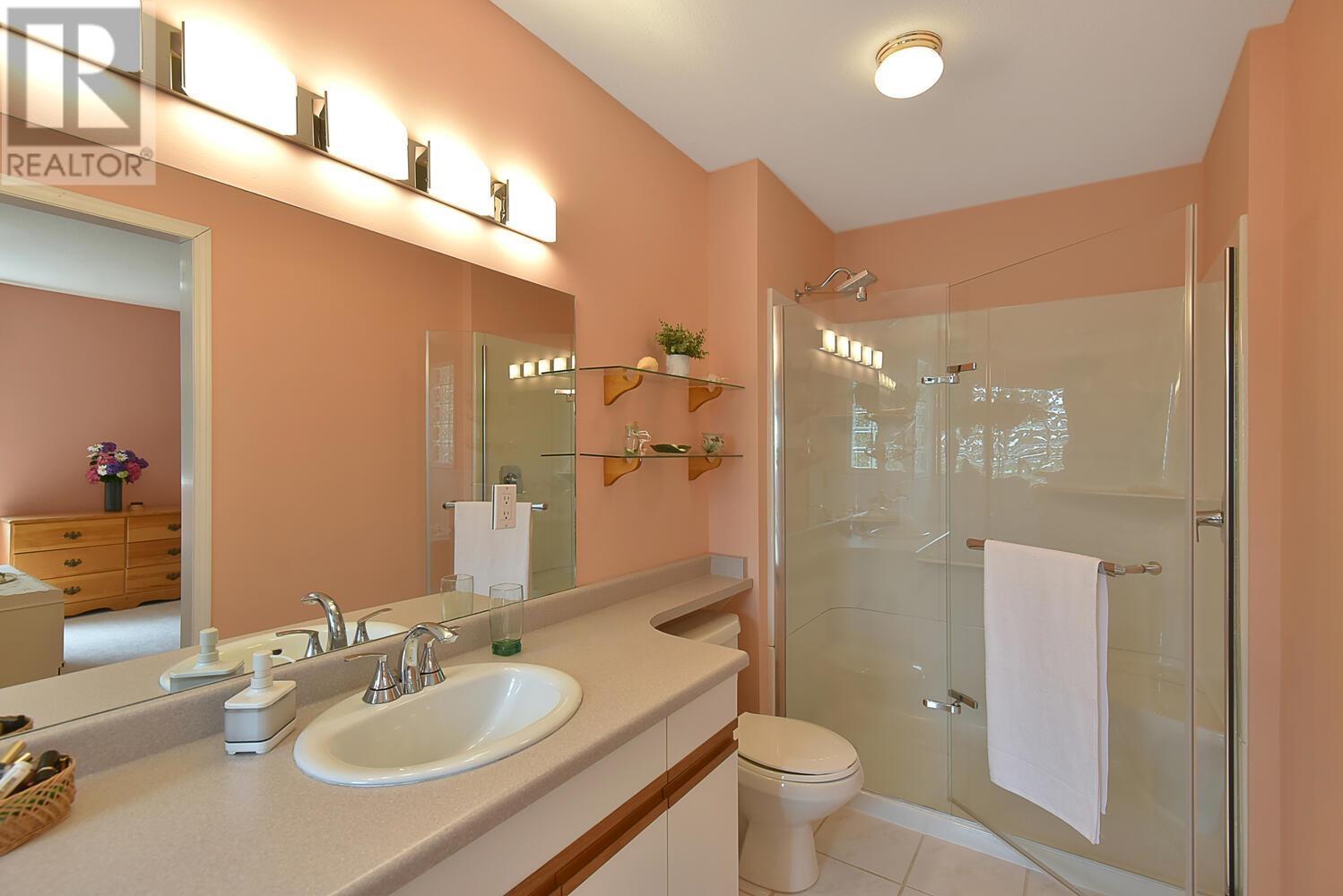 7865 Lohn Road, Halfmoon Bay, British Columbia  V7Z 1C5 - Photo 22 - R2797127