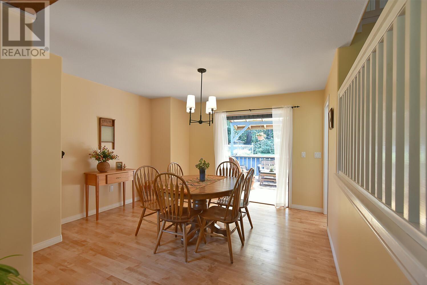 7865 Lohn Road, Halfmoon Bay, British Columbia  V7Z 1C5 - Photo 11 - R2797127