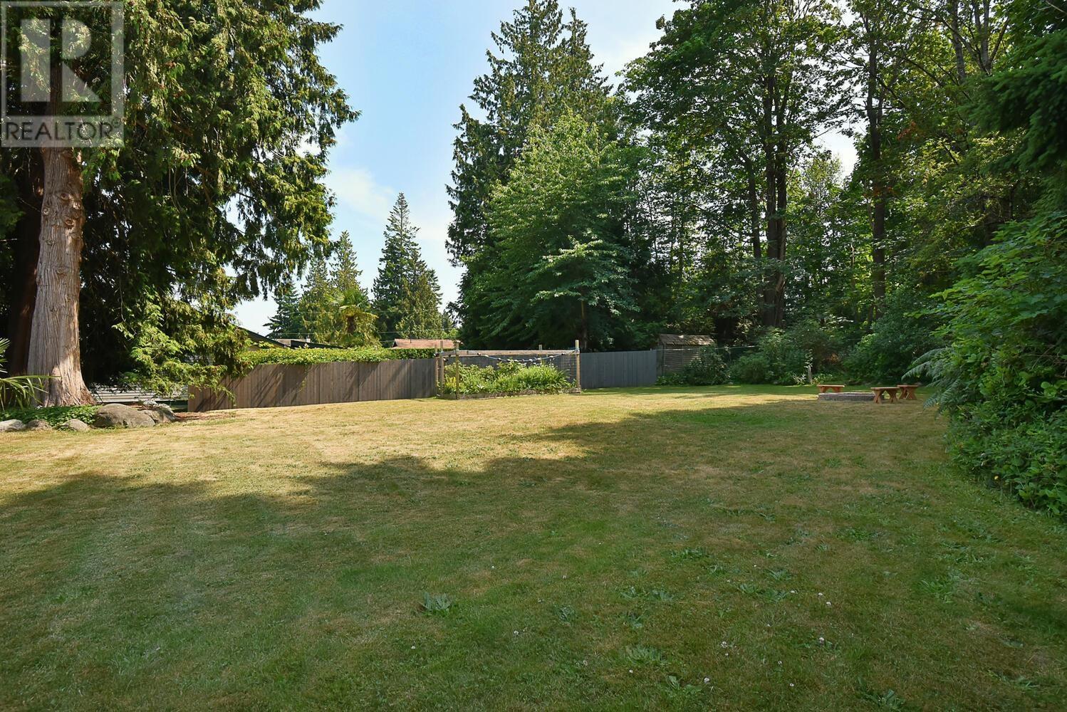 7865 Lohn Road, Halfmoon Bay, British Columbia  V7Z 1C5 - Photo 30 - R2797127