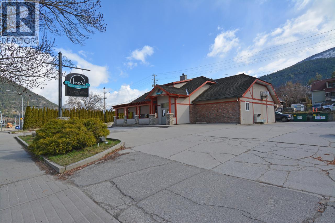 712 NELSON Avenue, nelson, British Columbia