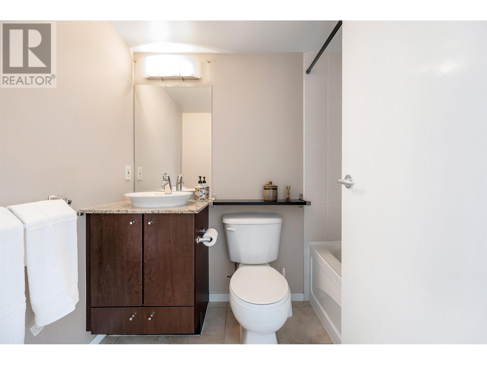 1904 1155 Seymour Street, Vancouver, British Columbia  V6B 1K2 - Photo 12 - R2797416