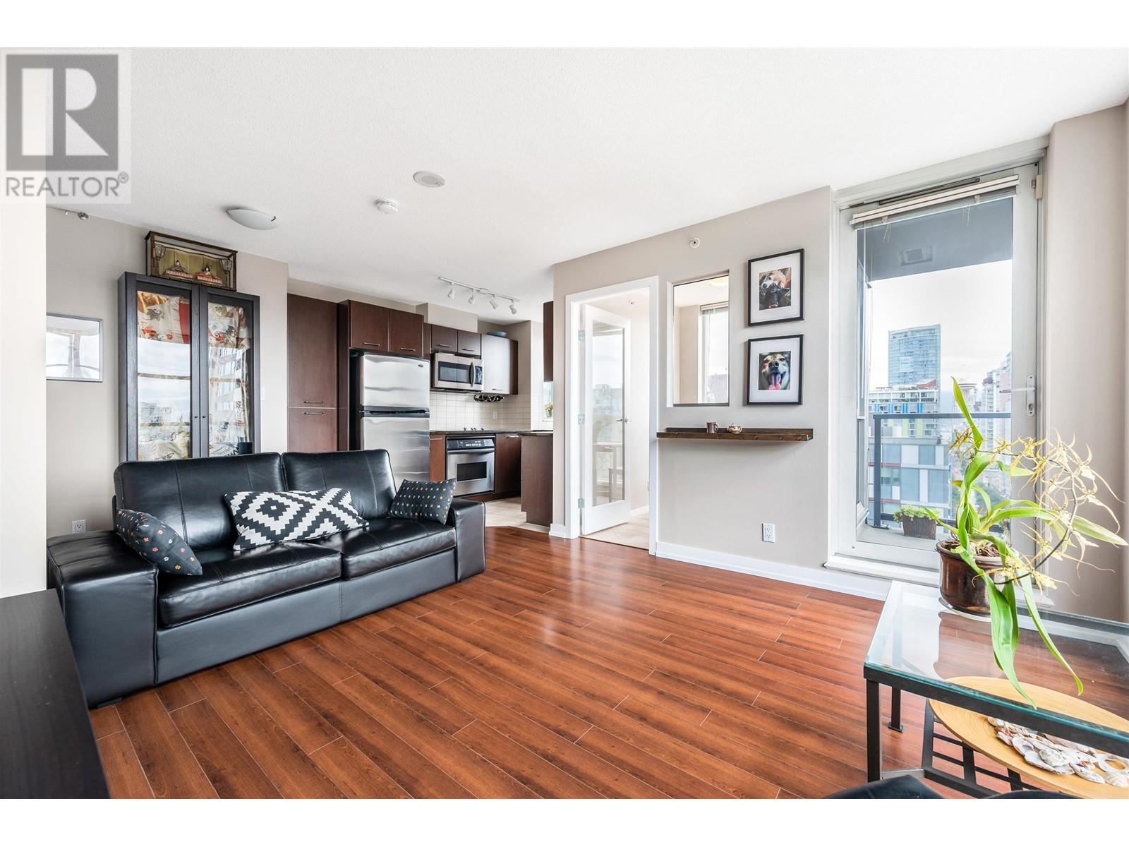 1904 1155 Seymour Street, Vancouver, British Columbia  V6B 1K2 - Photo 2 - R2797416