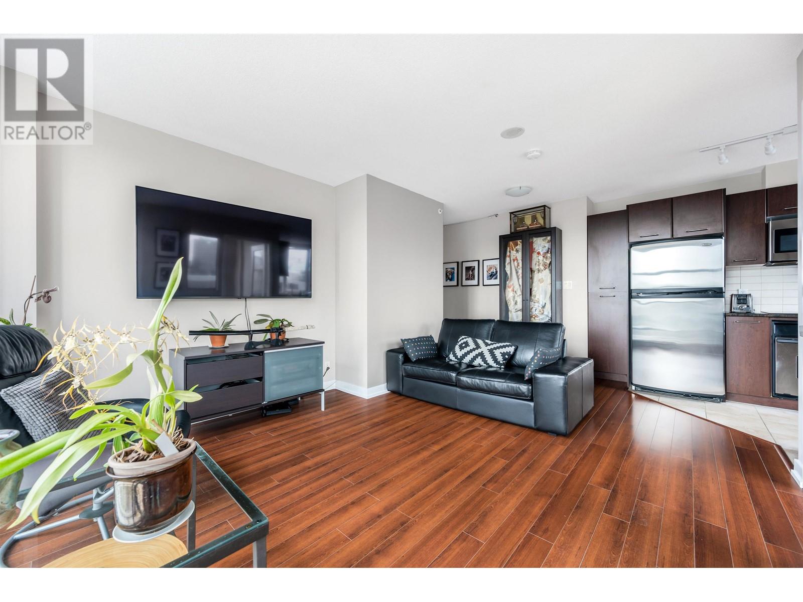 1904 1155 Seymour Street, Vancouver, British Columbia  V6B 1K2 - Photo 3 - R2797416