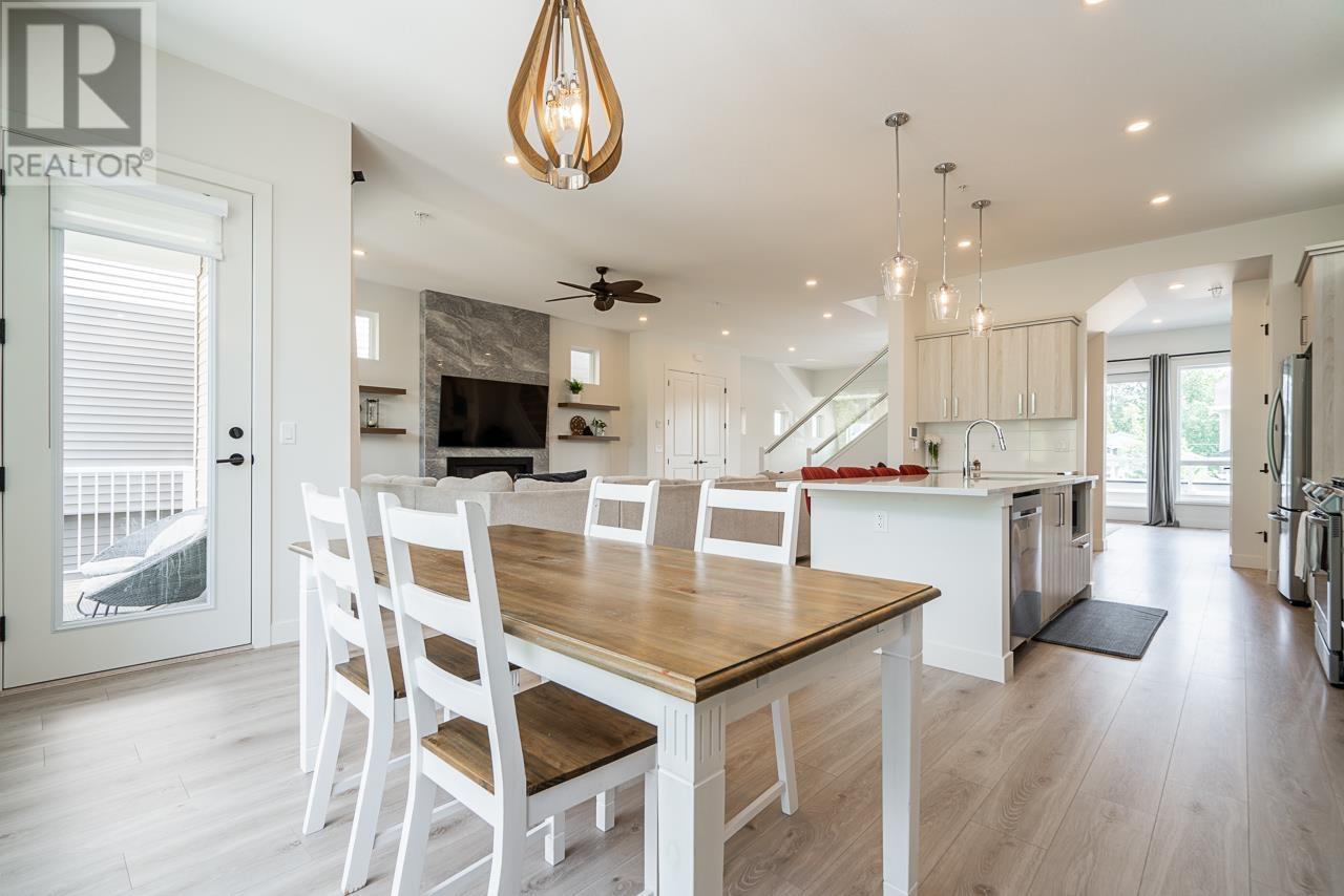 11277 Mcdougal Street, Maple Ridge, British Columbia  V2X 4K6 - Photo 13 - R2797200
