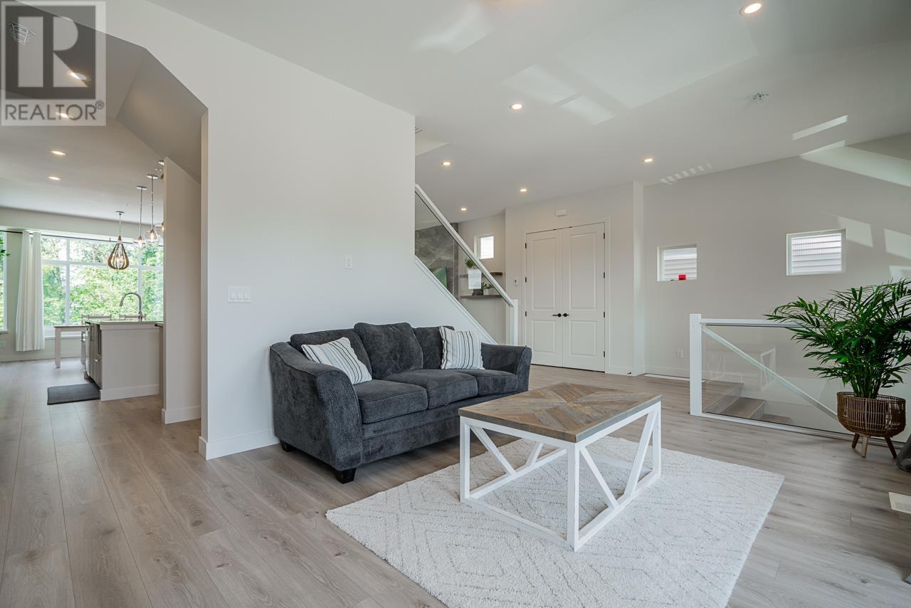 11277 Mcdougal Street, Maple Ridge, British Columbia  V2X 4K6 - Photo 5 - R2797200