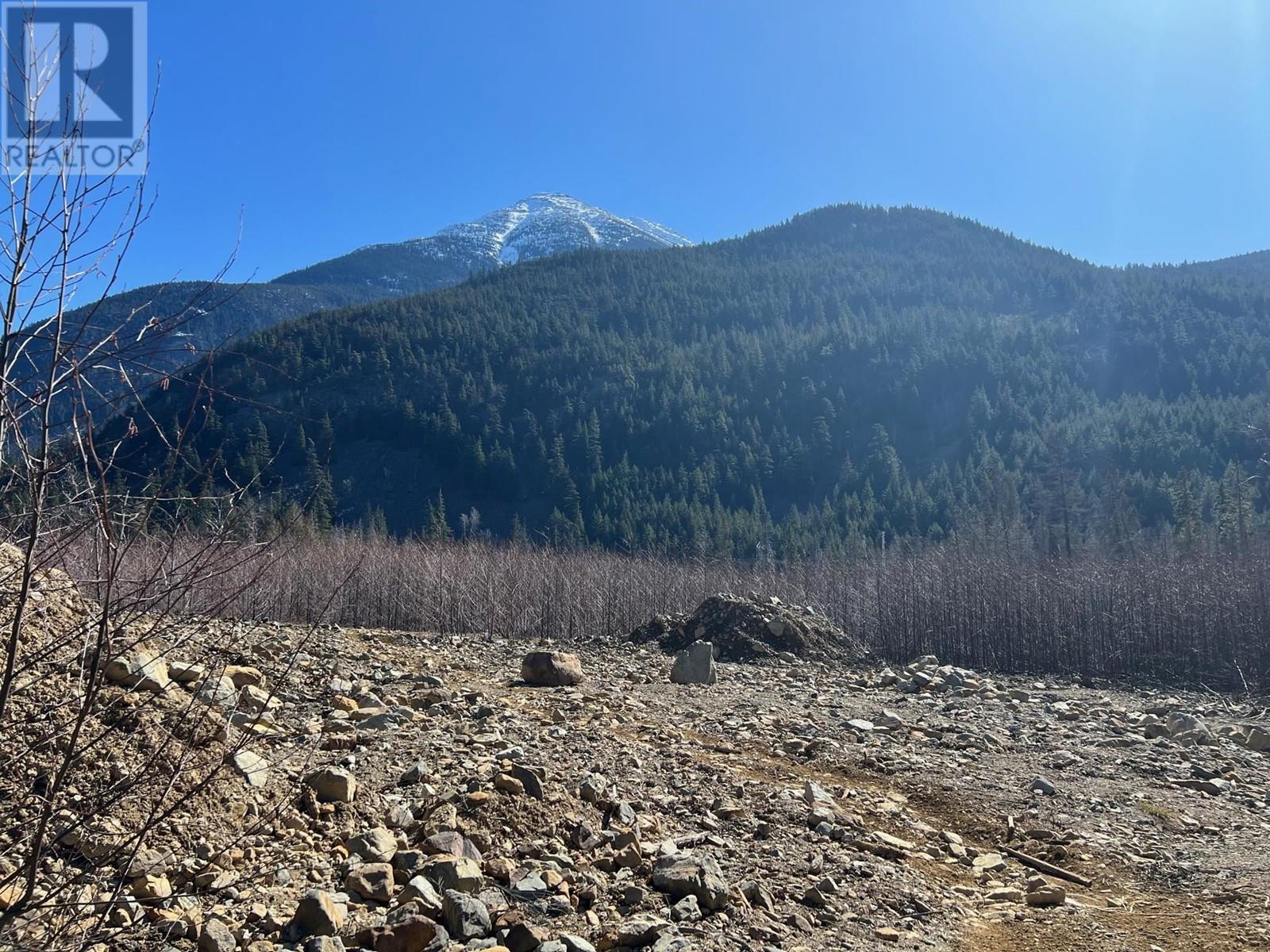 9282 Pemberton Portage Road, Pemberton, British Columbia  V0N 1L0 - Photo 7 - R2797181