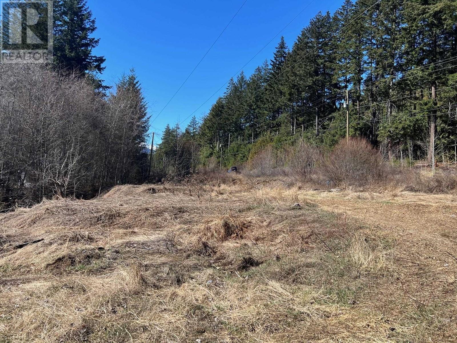 9282 Pemberton Portage Road, Pemberton, British Columbia  V0N 1L0 - Photo 3 - R2797181