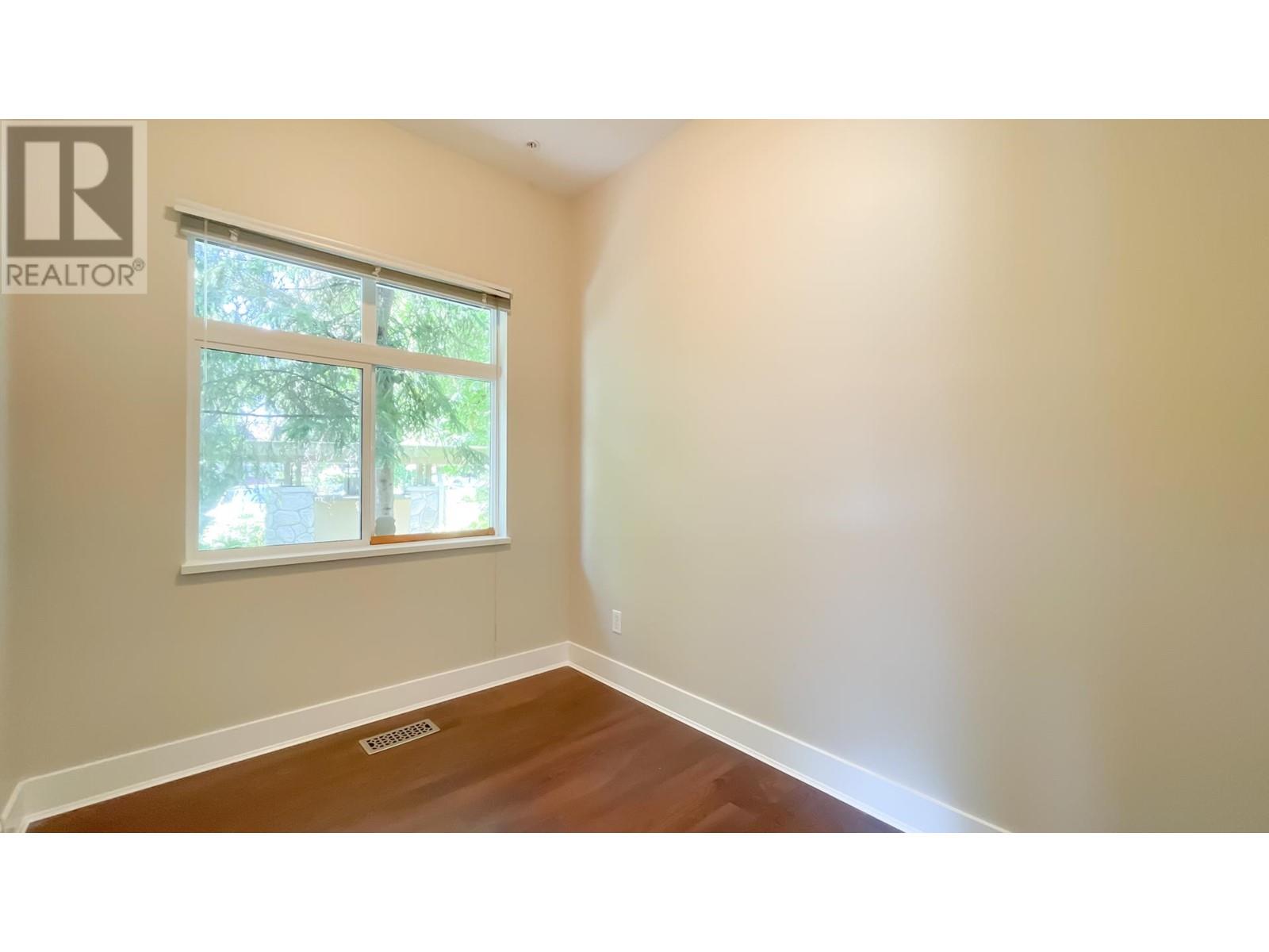 888 W 58th Avenue, Vancouver, British Columbia  V6P 6Y3 - Photo 10 - R2786497