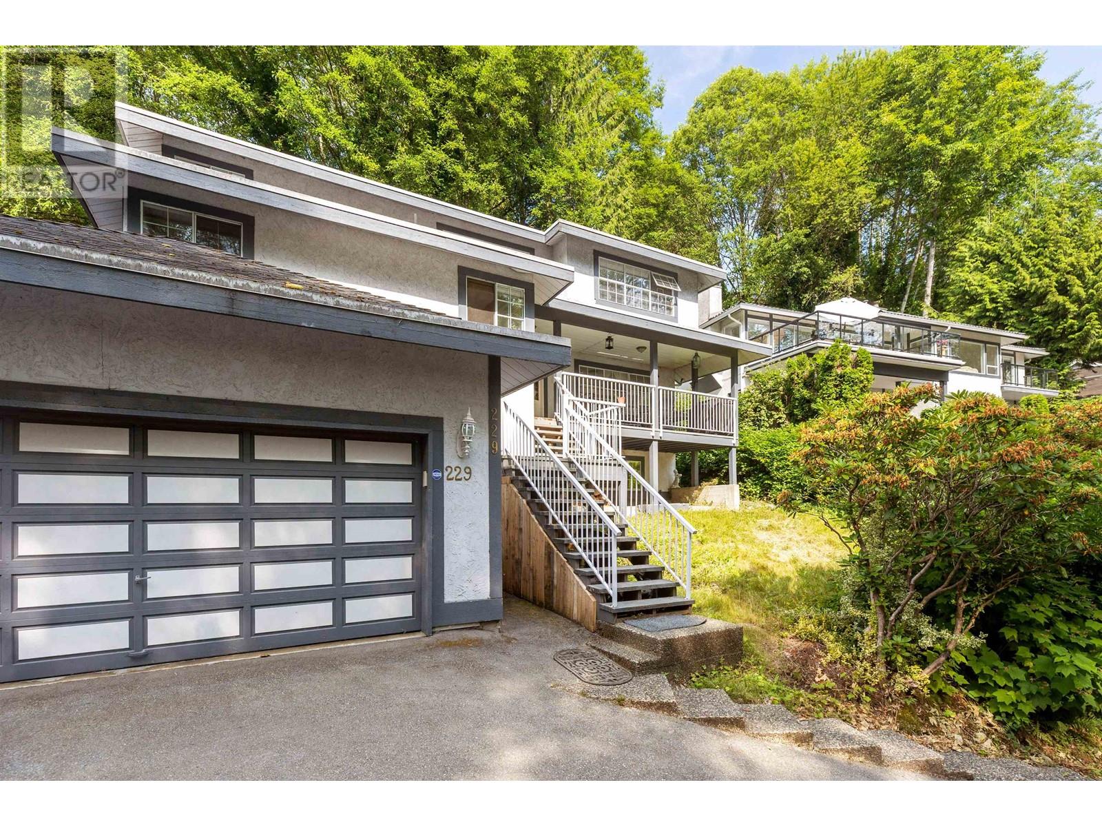 229 RABBIT LANE, west vancouver, British Columbia