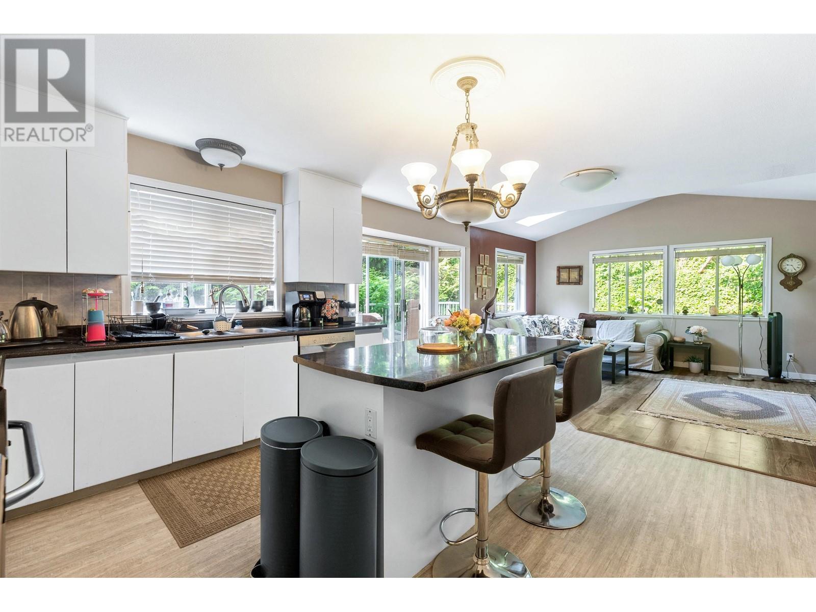 229 Rabbit Lane, West Vancouver, British Columbia  V7S 3B9 - Photo 14 - R2796642