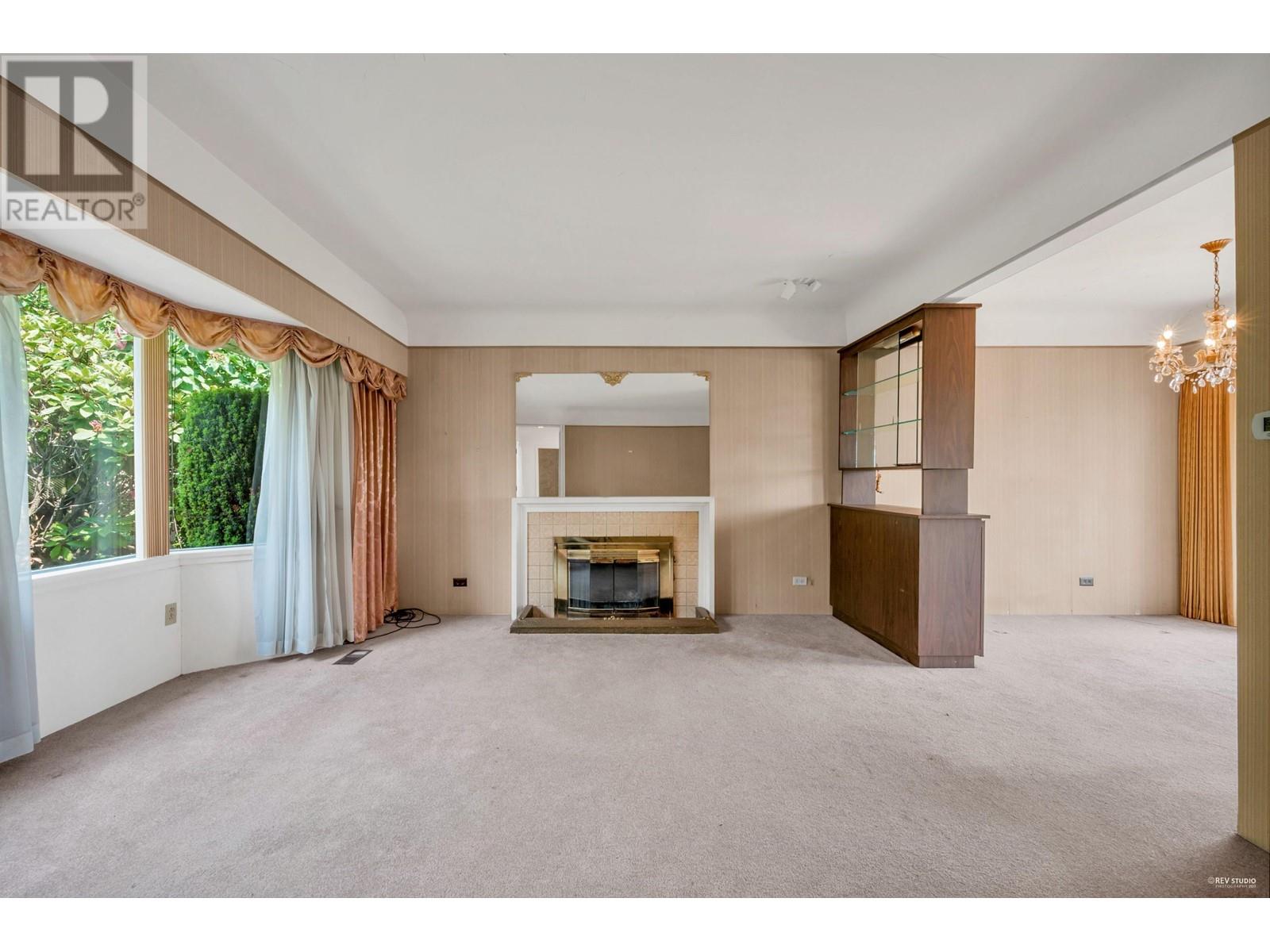 5350 Patrick Street, Burnaby, British Columbia  V5J 3B3 - Photo 4 - R2797336