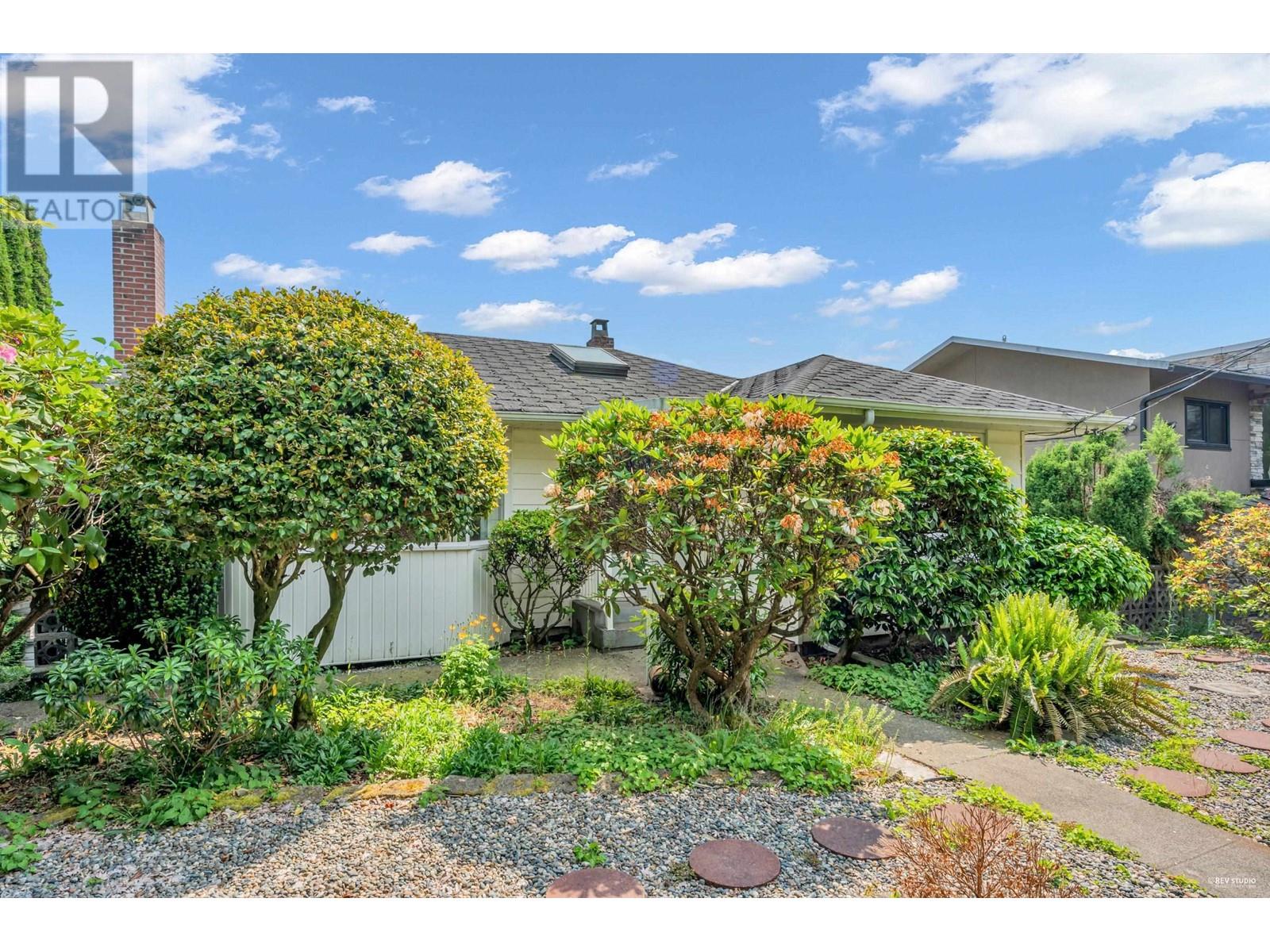 5350 Patrick Street, Burnaby, British Columbia  V5J 3B3 - Photo 26 - R2797336