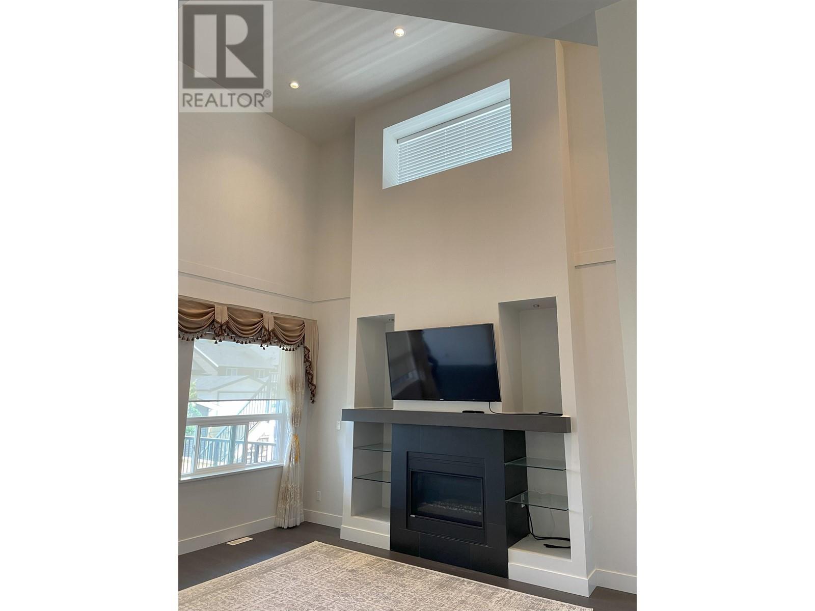 1442 Argyle Street, Coquitlam, British Columbia  V3E 0L3 - Photo 4 - R2797272