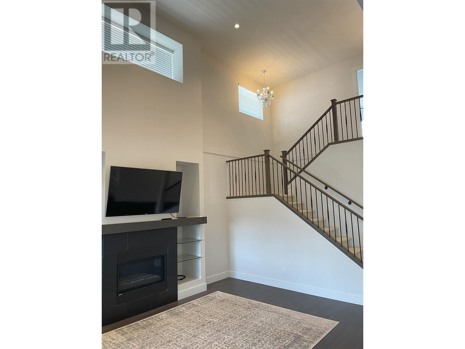 1442 Argyle Street, Coquitlam, British Columbia  V3E 0L3 - Photo 5 - R2797272