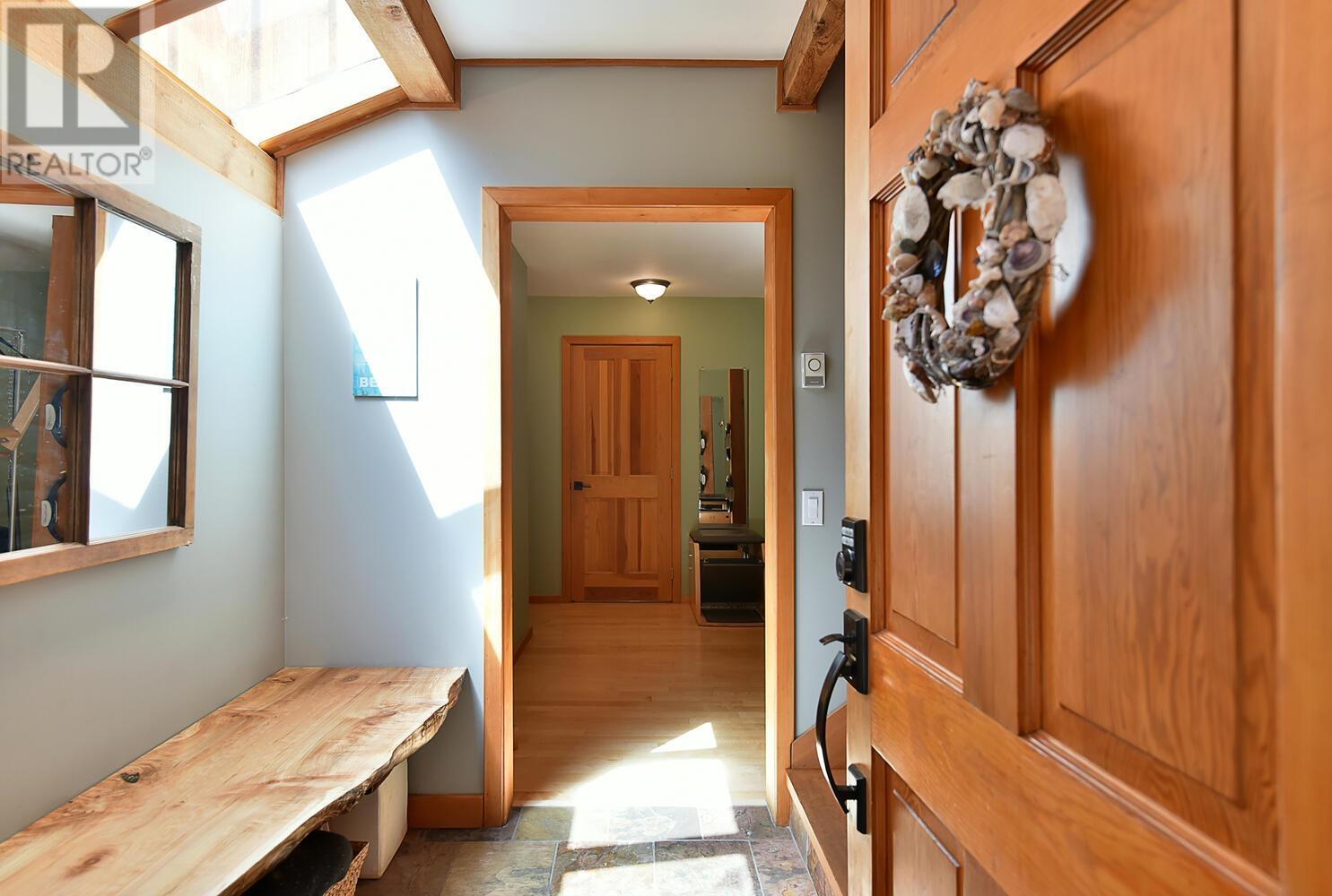 4509 Pollock Road, Madeira Park, British Columbia  V0N 2H1 - Photo 6 - R2797526