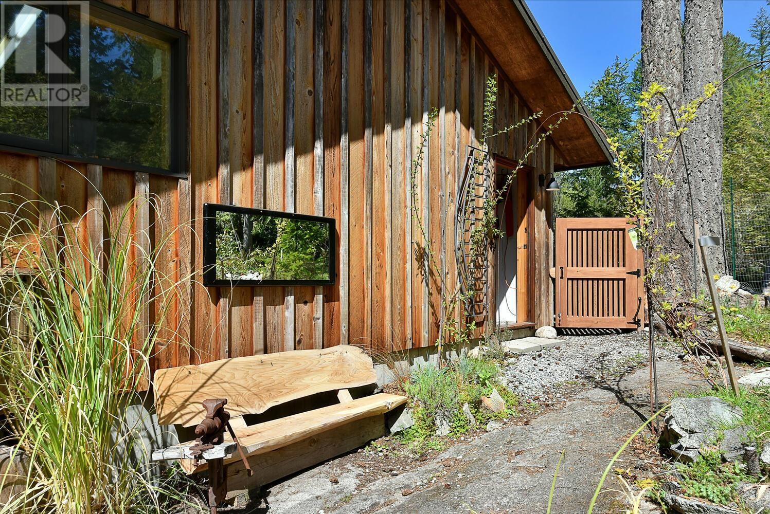 4509 Pollock Road, Madeira Park, British Columbia  V0N 2H1 - Photo 27 - R2797526