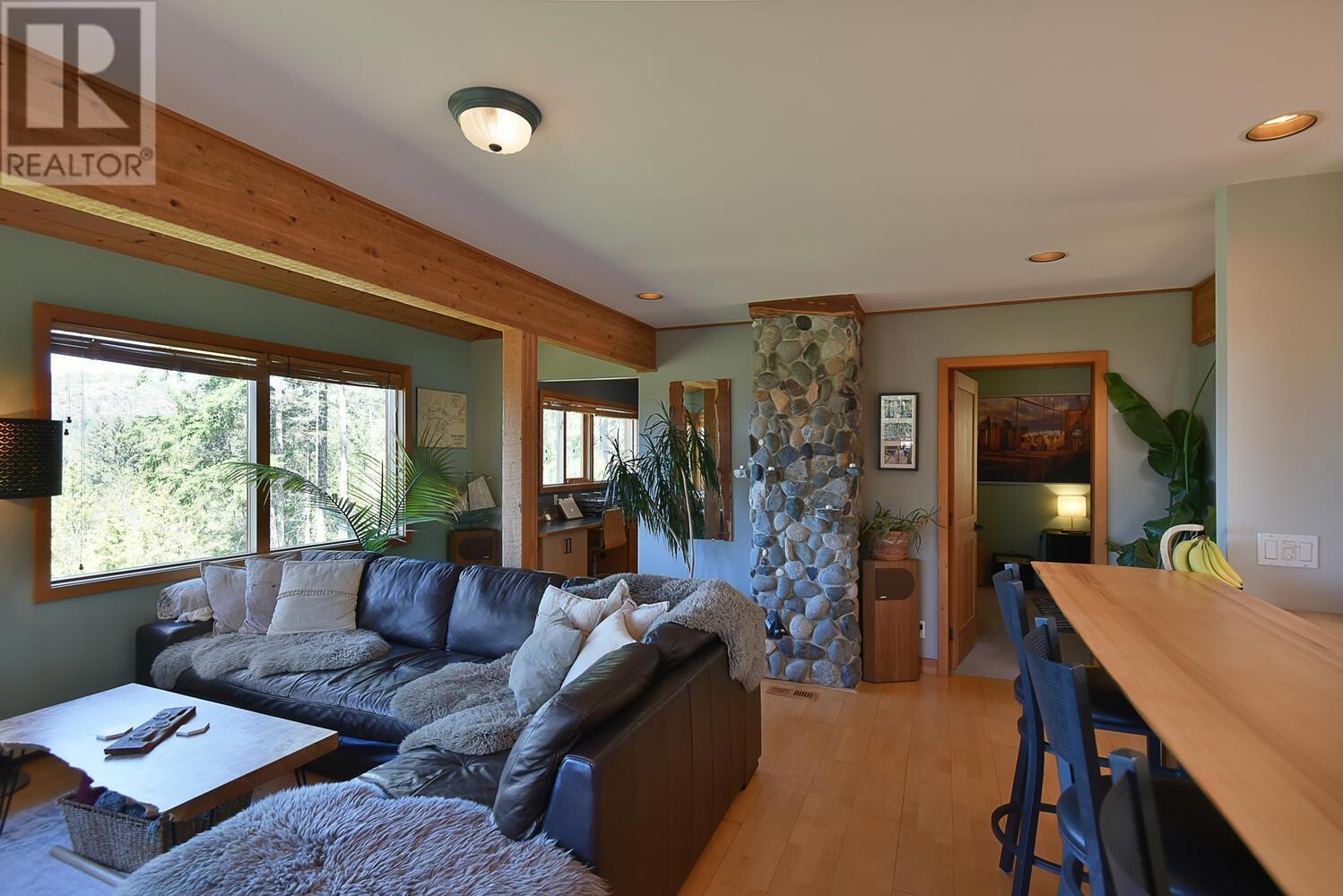 4509 Pollock Road, Madeira Park, British Columbia  V0N 2H1 - Photo 10 - R2797526