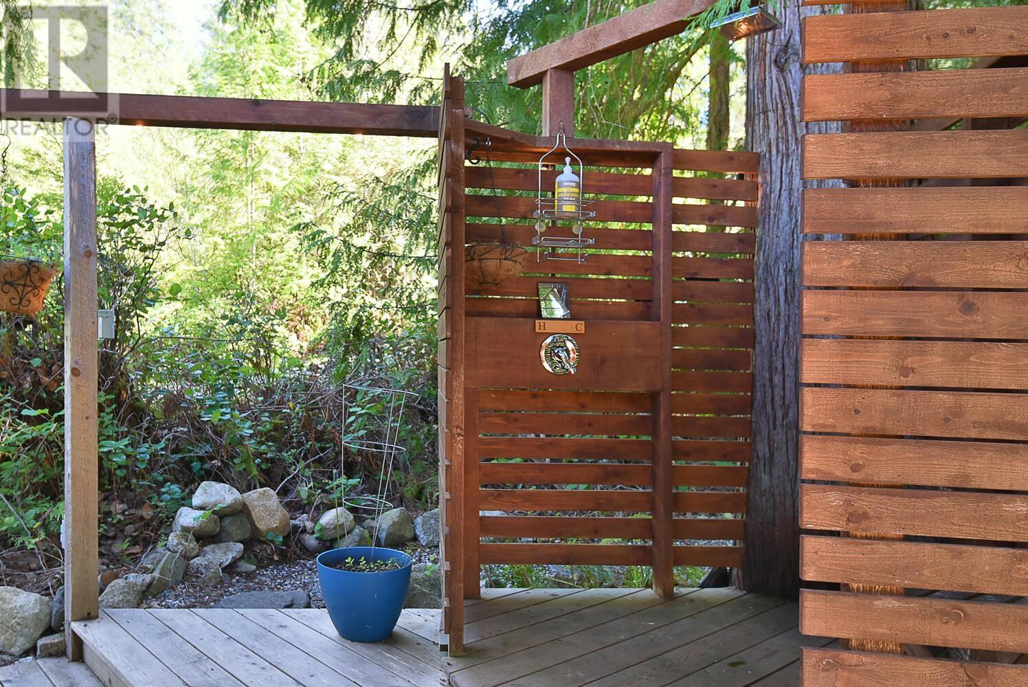 4509 Pollock Road, Madeira Park, British Columbia  V0N 2H1 - Photo 33 - R2797526