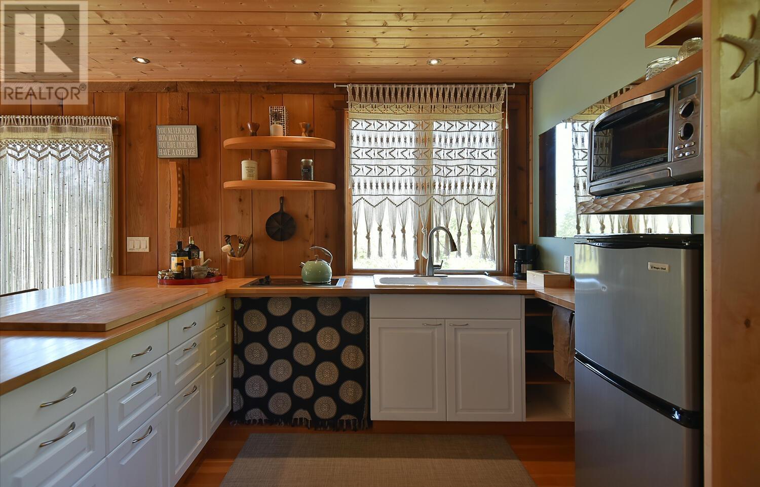 4509 Pollock Road, Madeira Park, British Columbia  V0N 2H1 - Photo 36 - R2797526