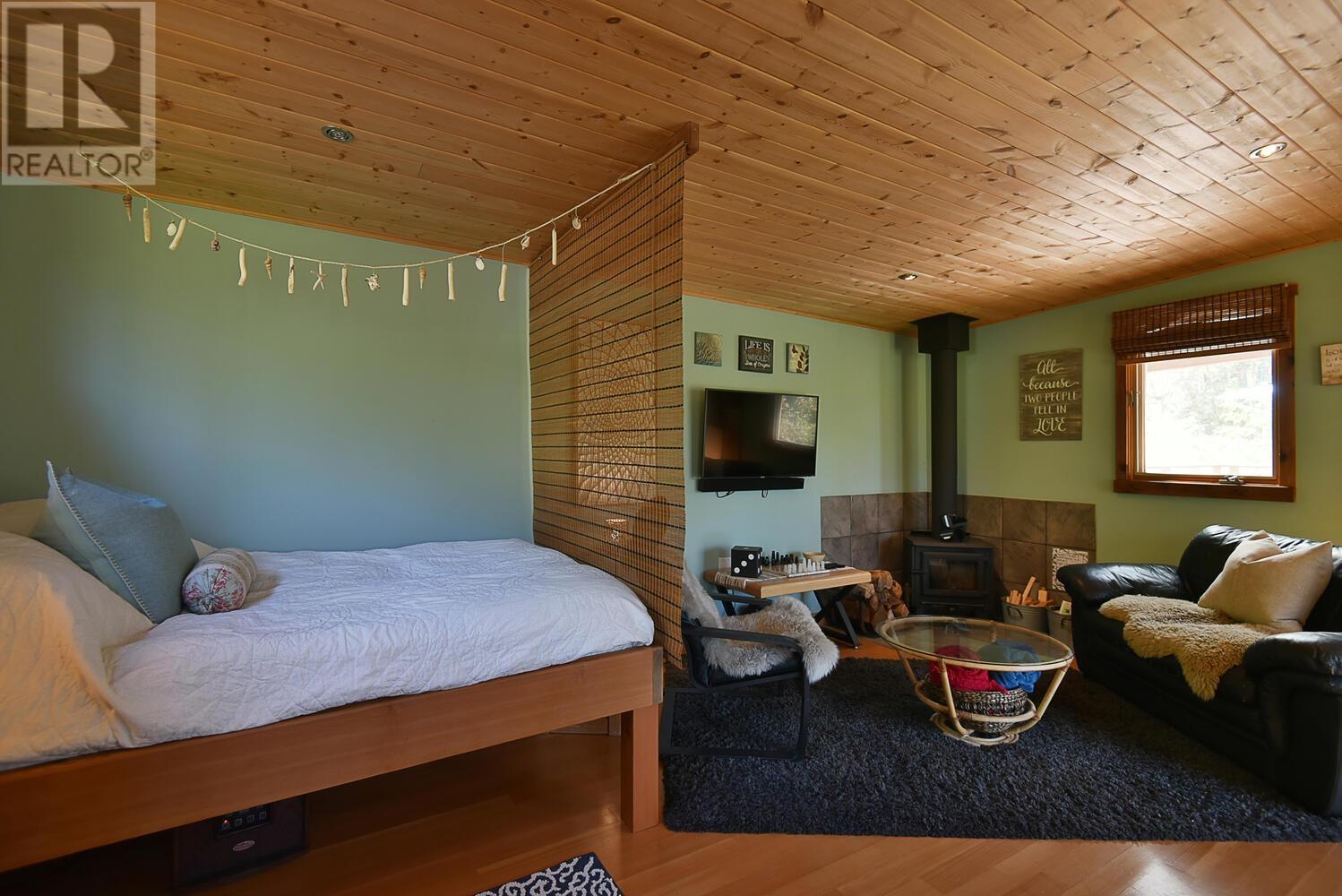 4509 Pollock Road, Madeira Park, British Columbia  V0N 2H1 - Photo 37 - R2797526