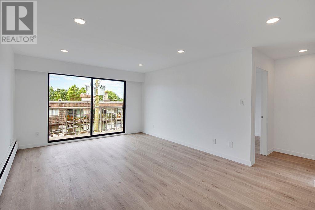 201 275 W 2nd Street, North Vancouver, British Columbia  V7M 1C9 - Photo 2 - R2794473