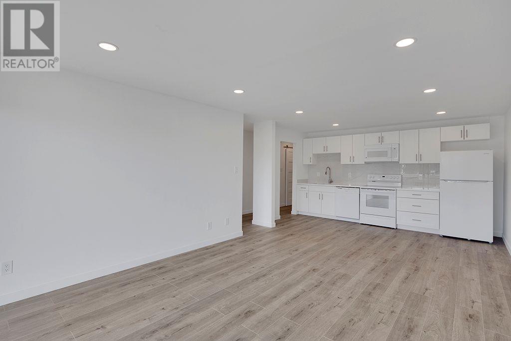 201 275 W 2nd Street, North Vancouver, British Columbia  V7M 1C9 - Photo 4 - R2794473