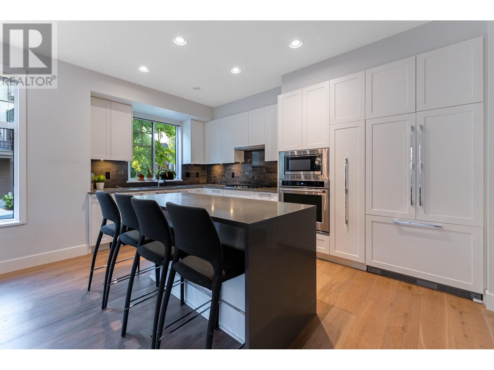 9 3306 Princeton Avenue, Coquitlam, British Columbia  V3E 0M9 - Photo 12 - R2797767