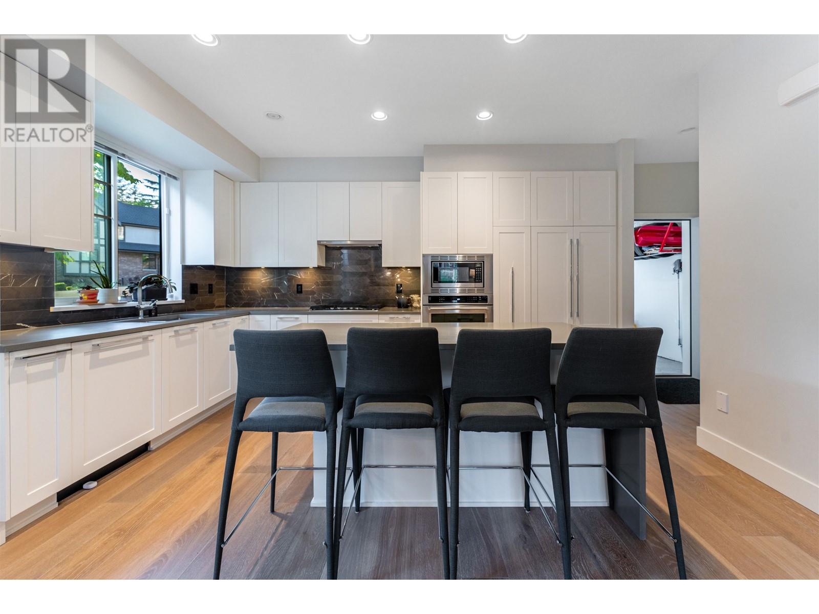 9 3306 Princeton Avenue, Coquitlam, British Columbia  V3E 0M9 - Photo 13 - R2797767