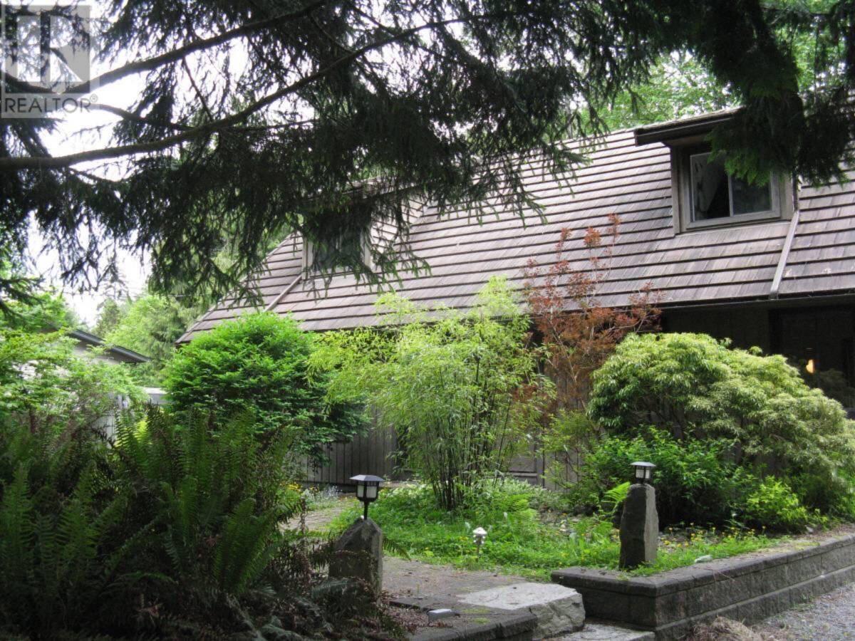 24035 Fern Crescent, Maple Ridge, British Columbia  V4R 2S1 - Photo 1 - R2775885