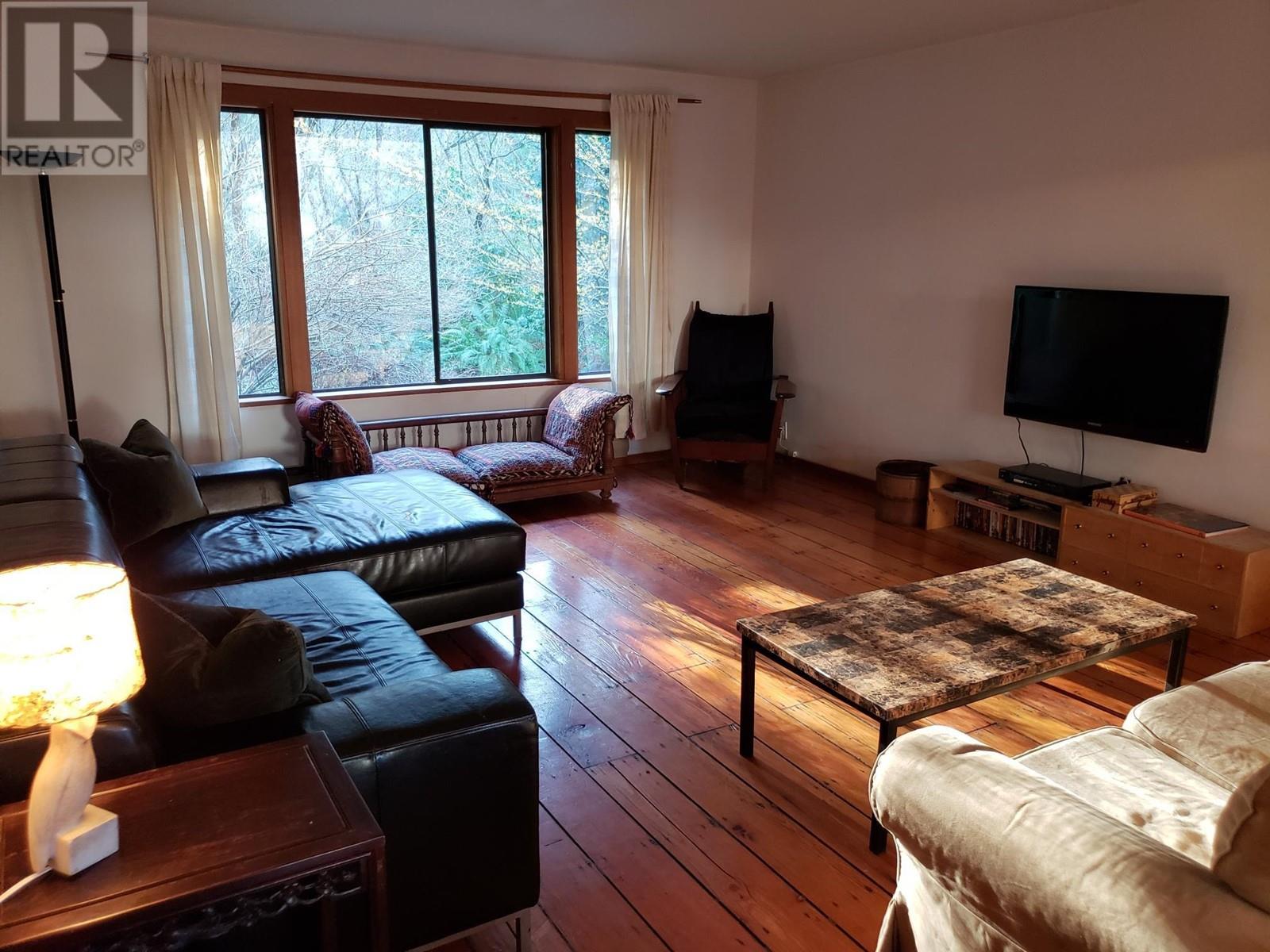 24035 Fern Crescent, Maple Ridge, British Columbia  V4R 2S1 - Photo 6 - R2775885