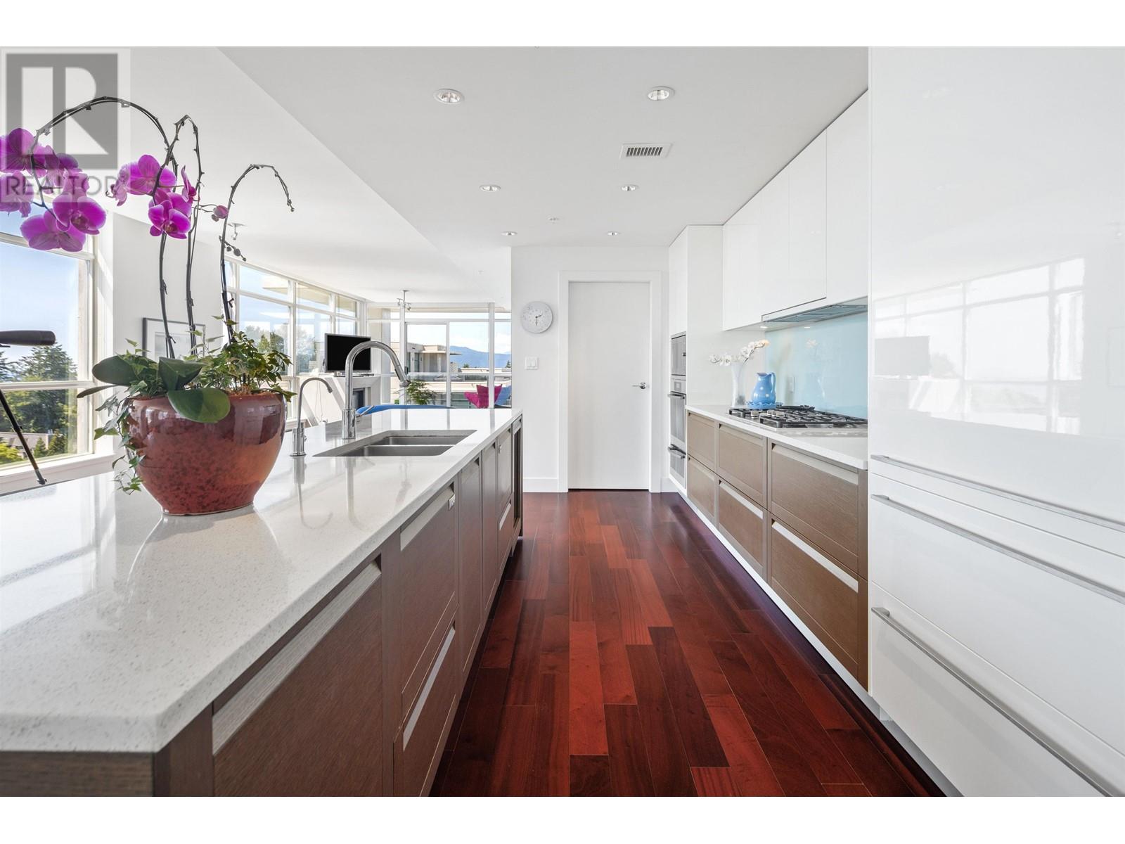 602 6080 Iona Drive, Vancouver, British Columbia  V6T 0A4 - Photo 9 - R2796590