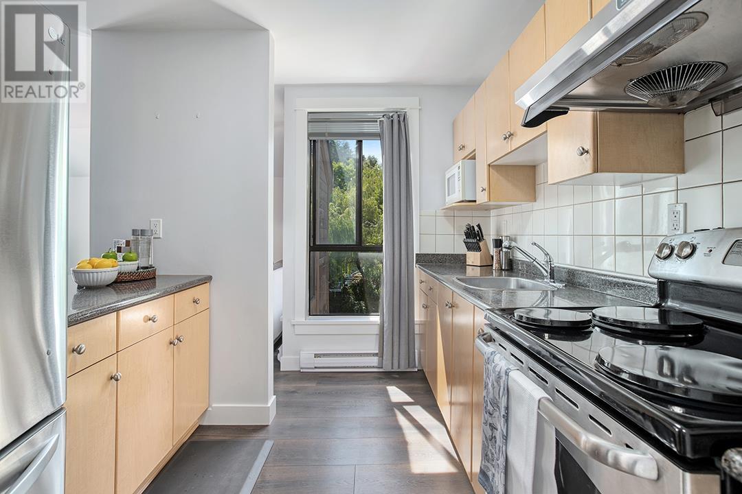 302 9138 Capella Drive, Burnaby, British Columbia  V3J 7K3 - Photo 6 - R2797902