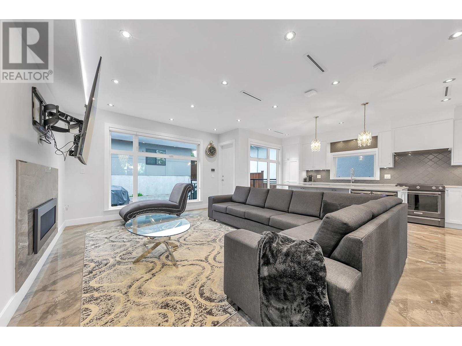 6227 Portland Street, Burnaby, British Columbia  V5J 2S3 - Photo 11 - R2797991