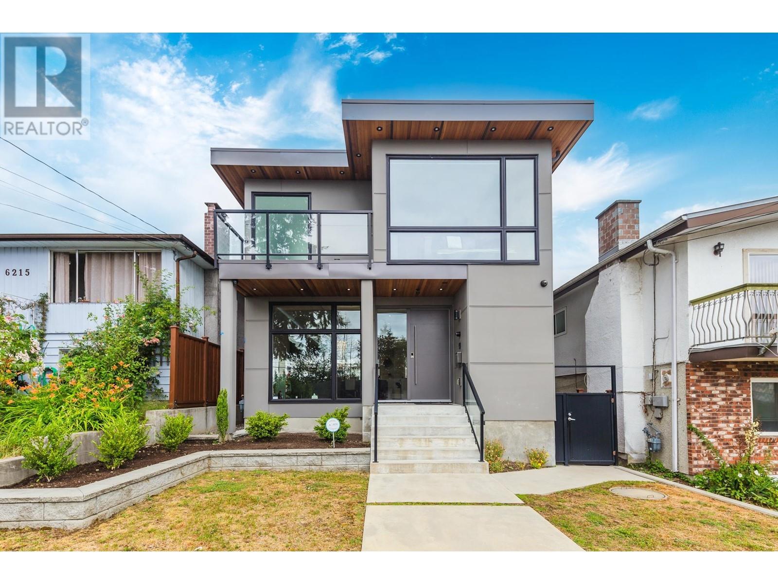 6227 Portland Street, Burnaby, British Columbia  V5J 2S3 - Photo 3 - R2797991