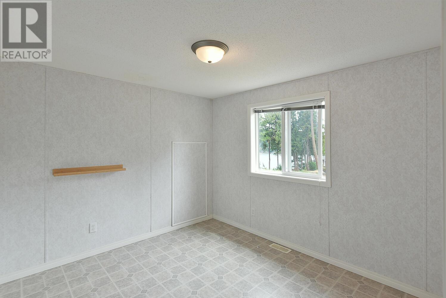 7735 Redrooffs Road, Halfmoon Bay, British Columbia  V7Z 1A1 - Photo 13 - R2798037