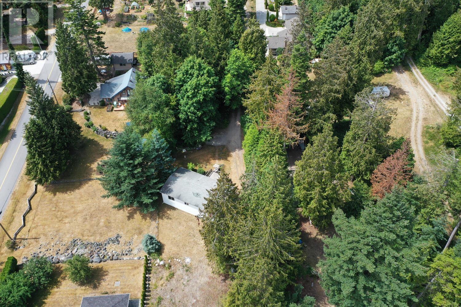 7735 Redrooffs Road, Halfmoon Bay, British Columbia  V7Z 1A1 - Photo 35 - R2798037