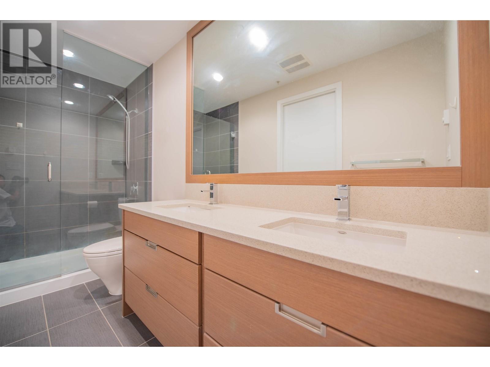 2206 2077 Rosser Avenue, Burnaby, British Columbia  V5C 0G6 - Photo 11 - R2797867