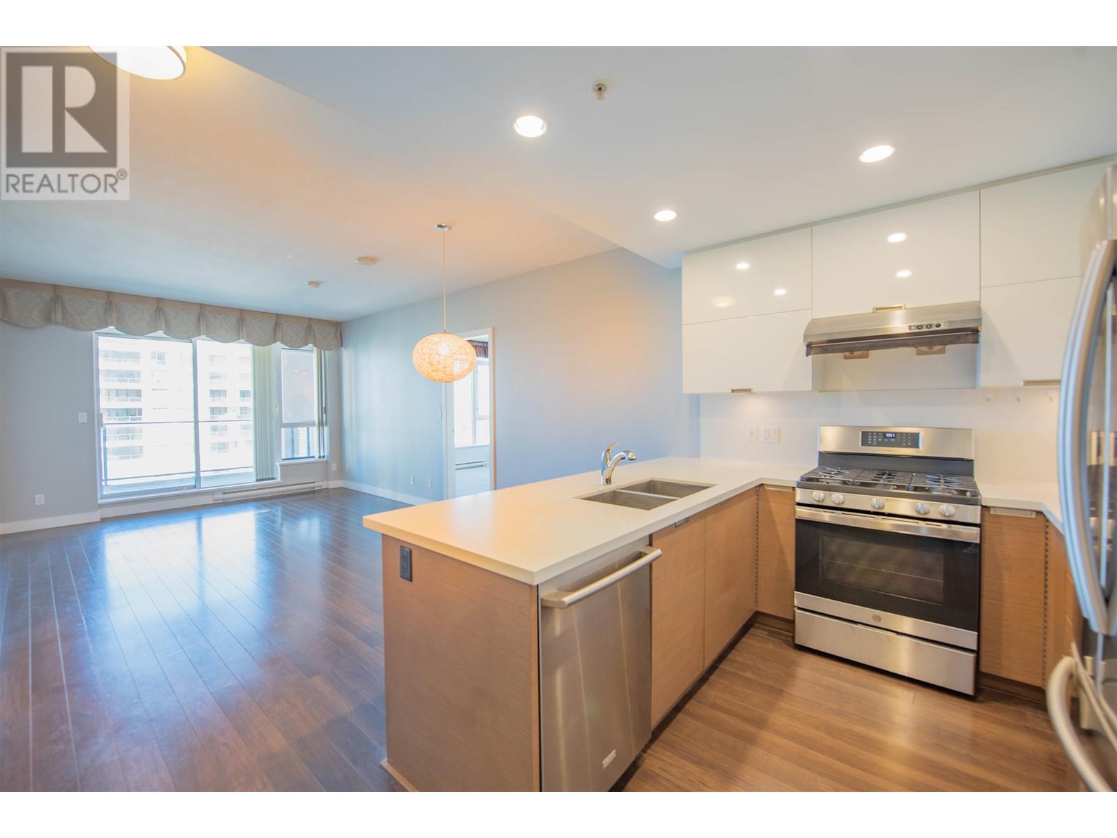 2206 2077 Rosser Avenue, Burnaby, British Columbia  V5C 0G6 - Photo 5 - R2797867
