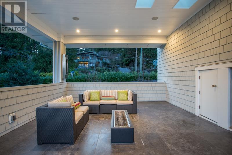 4710 Piccadilly South, West Vancouver, British Columbia  V7W 1E4 - Photo 13 - R2774232
