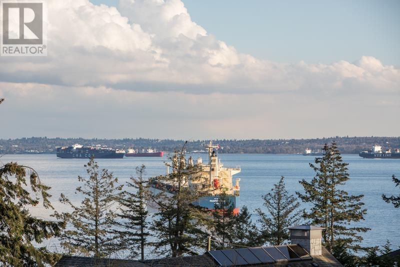 4710 Piccadilly South, West Vancouver, British Columbia  V7W 1E4 - Photo 6 - R2774232