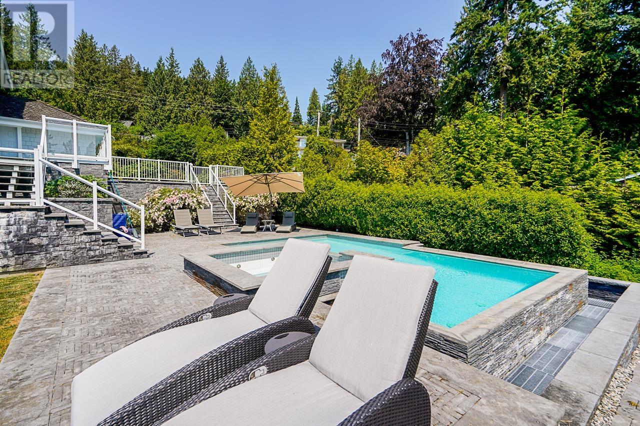 4710 Piccadilly South, West Vancouver, British Columbia  V7W 1E4 - Photo 8 - R2774232