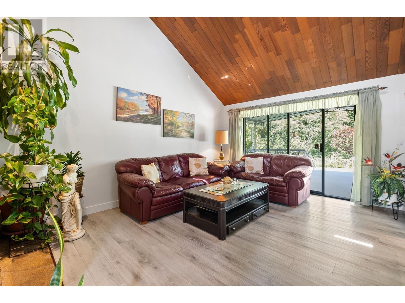 12861 Barnsdale Street, Maple Ridge, British Columbia  V2X 6N6 - Photo 5 - R2795993