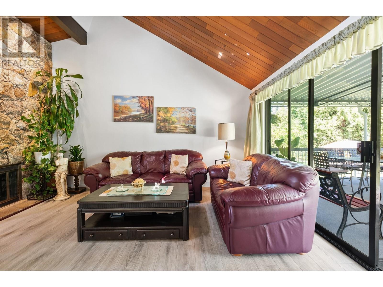 12861 Barnsdale Street, Maple Ridge, British Columbia  V2X 6N6 - Photo 6 - R2795993
