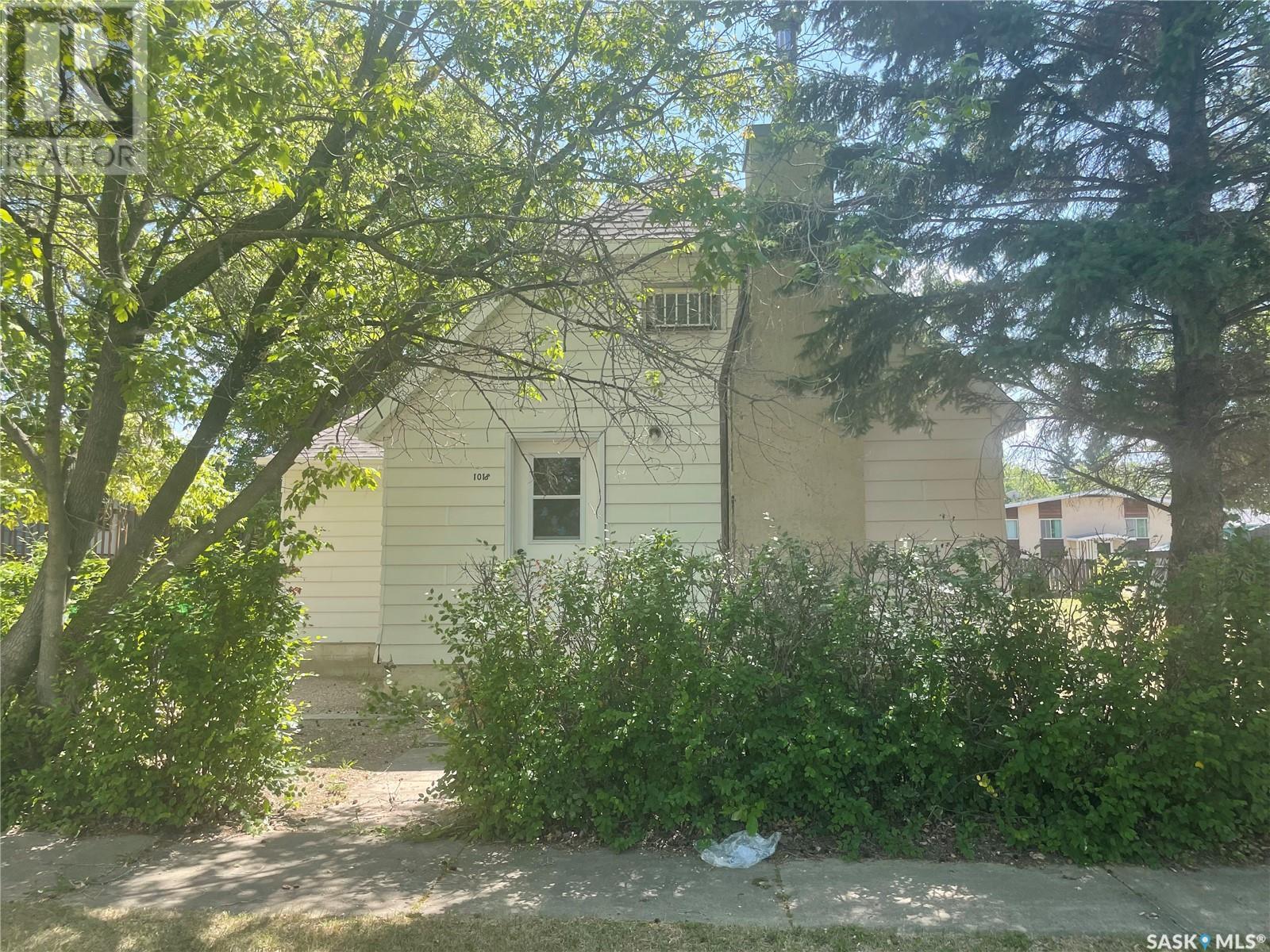 1018 107th Avenue, Tisdale, Saskatchewan  S0E 1T0 - Photo 1 - SK937672