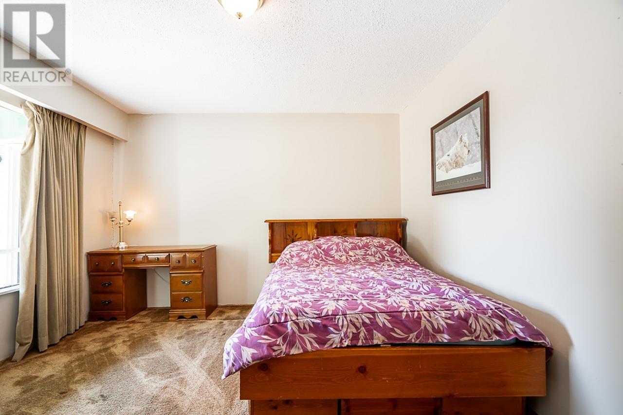 686 Crystal Court, North Vancouver, British Columbia  V7R 2B5 - Photo 15 - R2798224